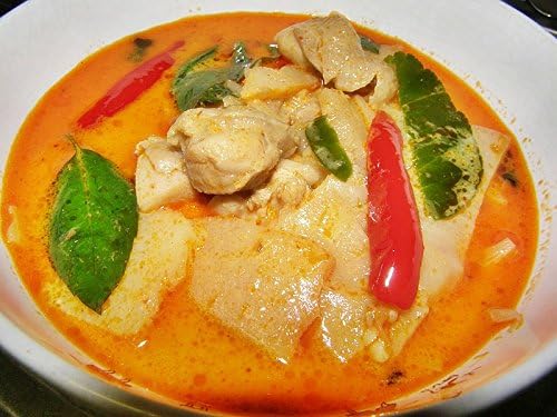 Mae Ploy Red Curry Paste, Green Curry Paste and Panang Curry Paste Set. Great Cooking Gift.