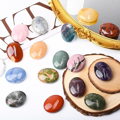 WHAL&YUNE Labradorite Palm Stone Healing Crystals Worry Stone Natural Polished Stone for Meditation Energy Balancing Therapy Hot Massage Gifts -1.7 inches (1PC)