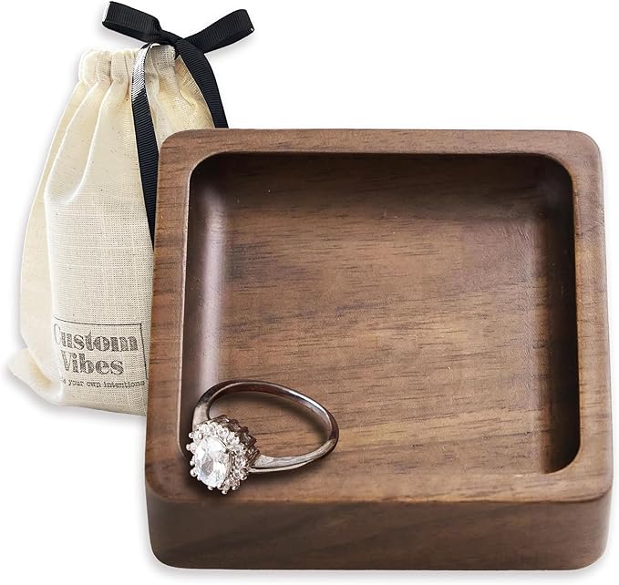 Walnut Wood Ring Holder, Engraved Jewelry Dish and Storage Tray, Unique Gift for Her, Valentineâs Day Gift