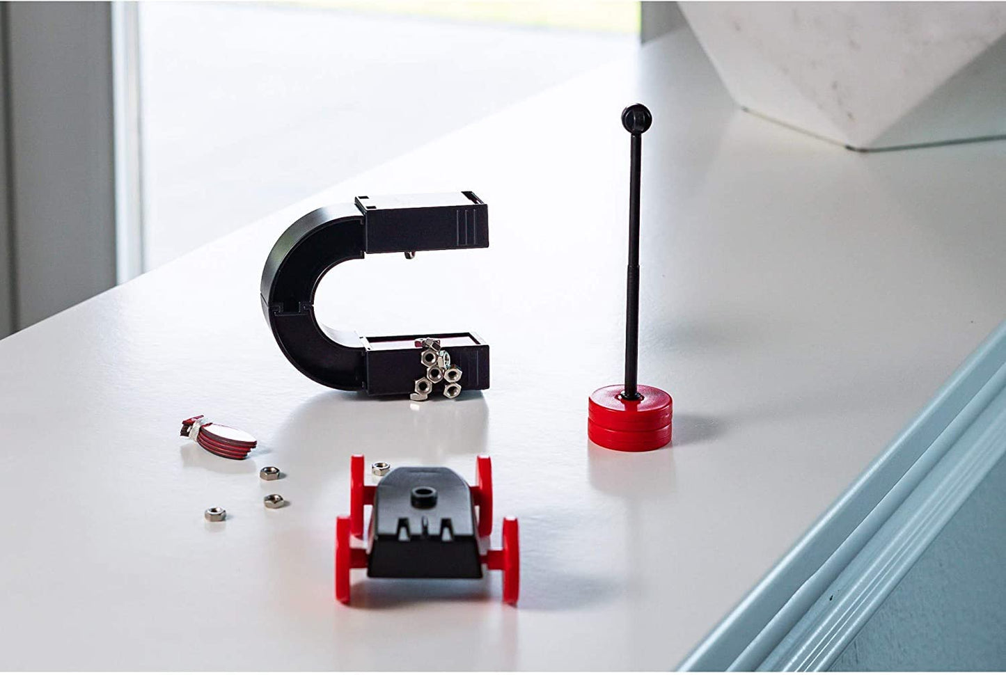 4M Magnet Science Kit - 10 Magnetic Experiments & Games (over 25 pieces to Build & STEM Learn From) - Power the Racer with a Magnet, Levitate a Magnet, Magnetic Yacht & Fishing, Boys & Girls, Age 8+