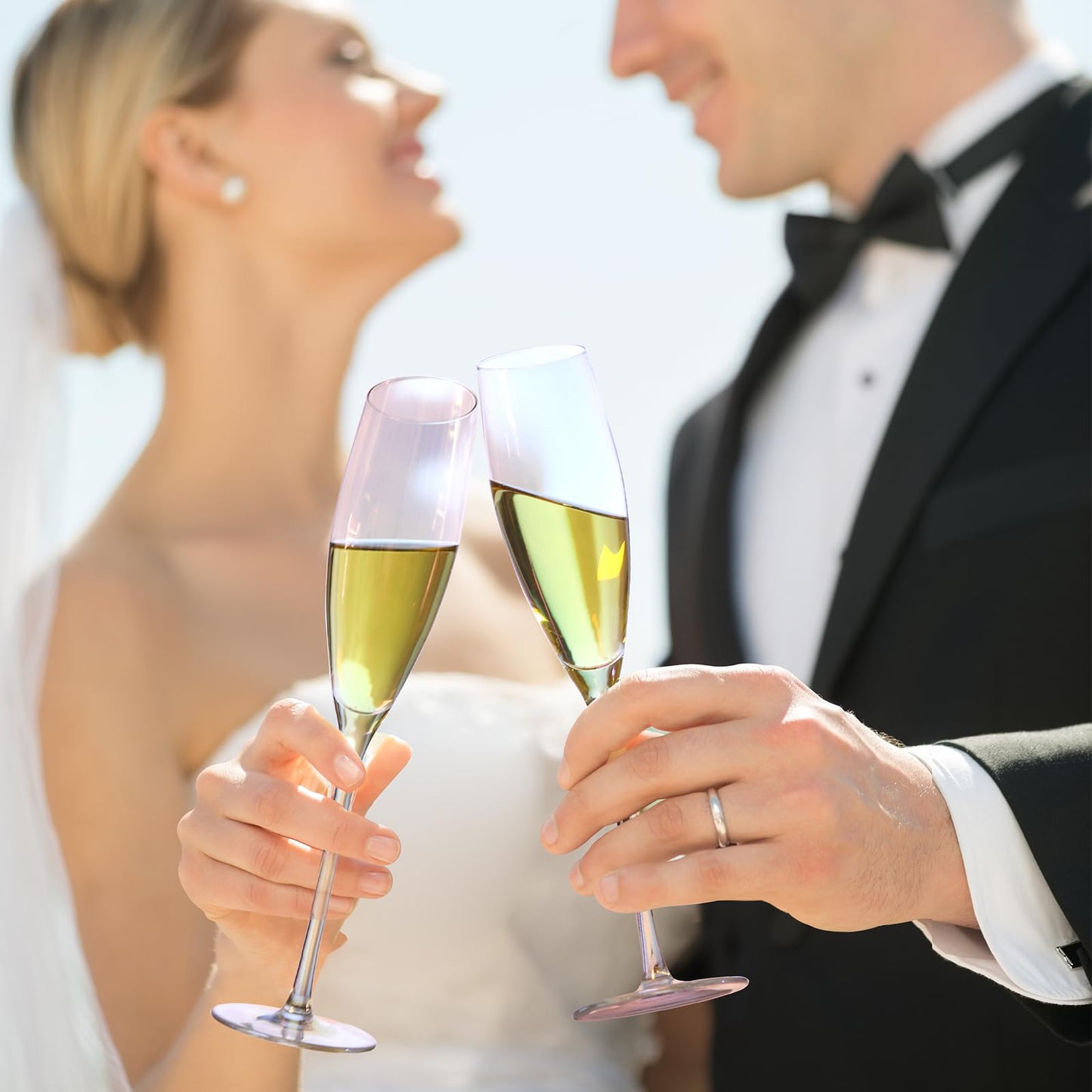 DORELINA Bride and Groom Champagne Glasses Set of 2,Wedding Gifts for Couples 2025, Iridescent Crystal Wedding Champange Flutes and Cake Server Sets Engagement Newlyweds-6oz