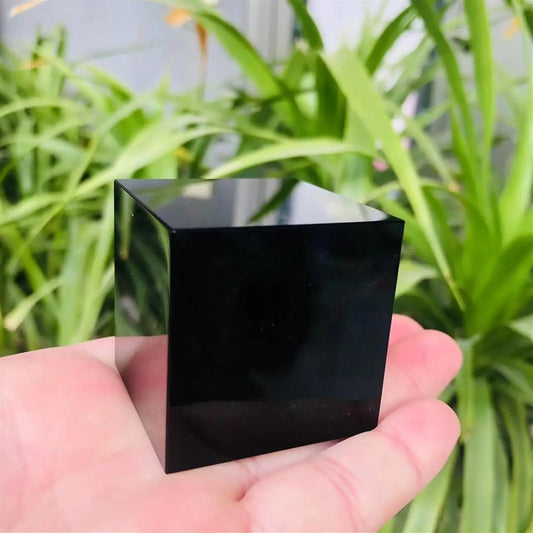 AtkitS Beautiful Natural Black Obsidian Cube Crystal Square Quartz Stone Crafts Gift for Home Decoration 1pc (Color : 7CM)
