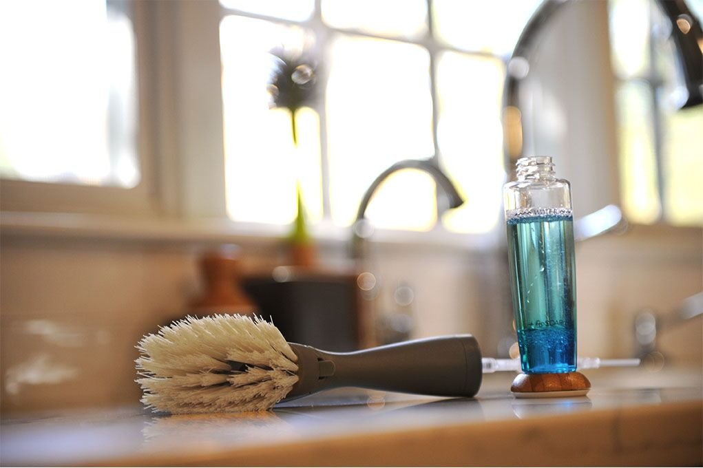 Full Circle FOMO Foam Soap Dispensing Dish Brush, 1 EA, Grey