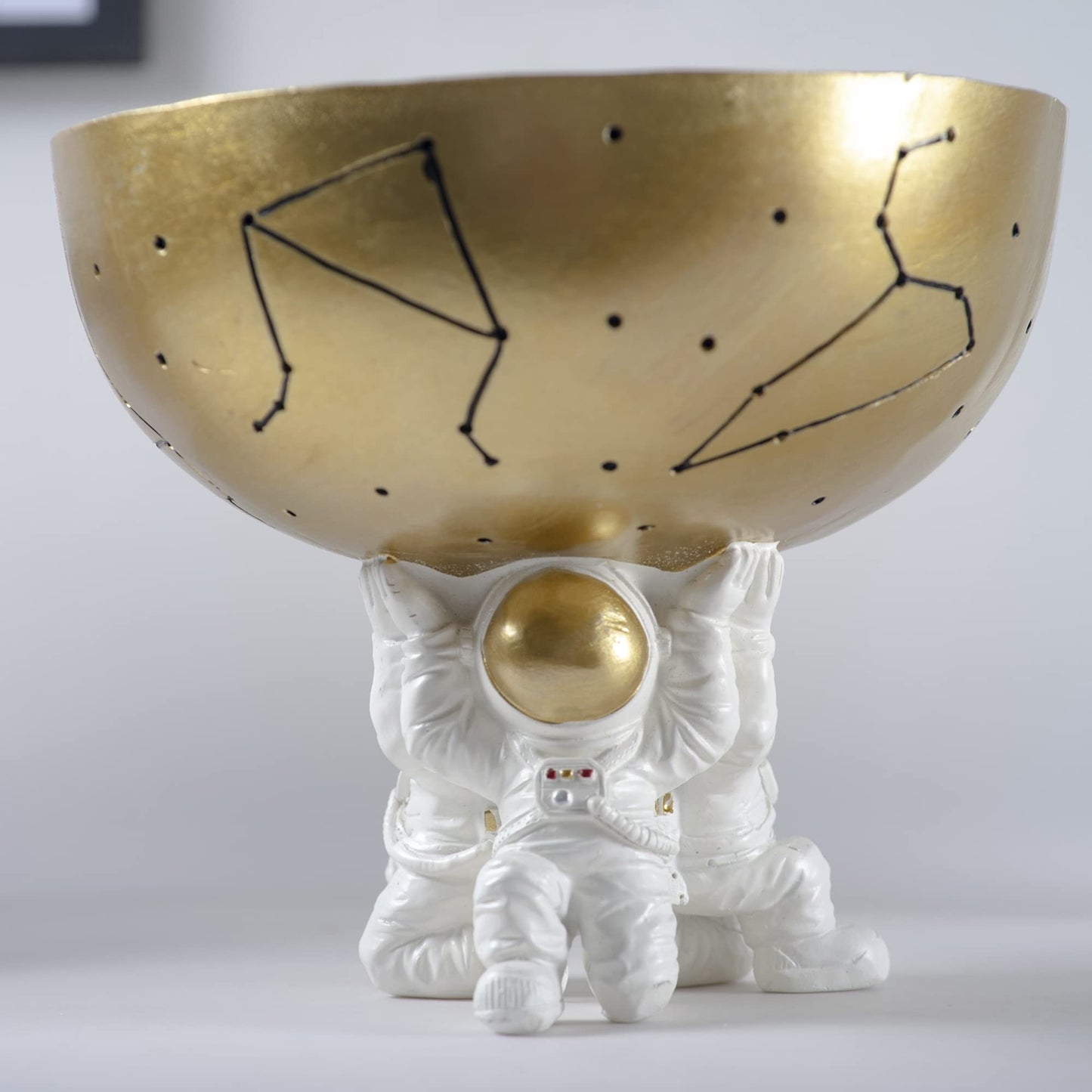 BUTILIVEEN Astronaut Decorative Bowl for Sundries, Spaceman Candy Bowl, Key Holder and Jewelry Storage Box, Astronaut Decor, Gifts for Spaceman Lover, Resin, 5.09" W
