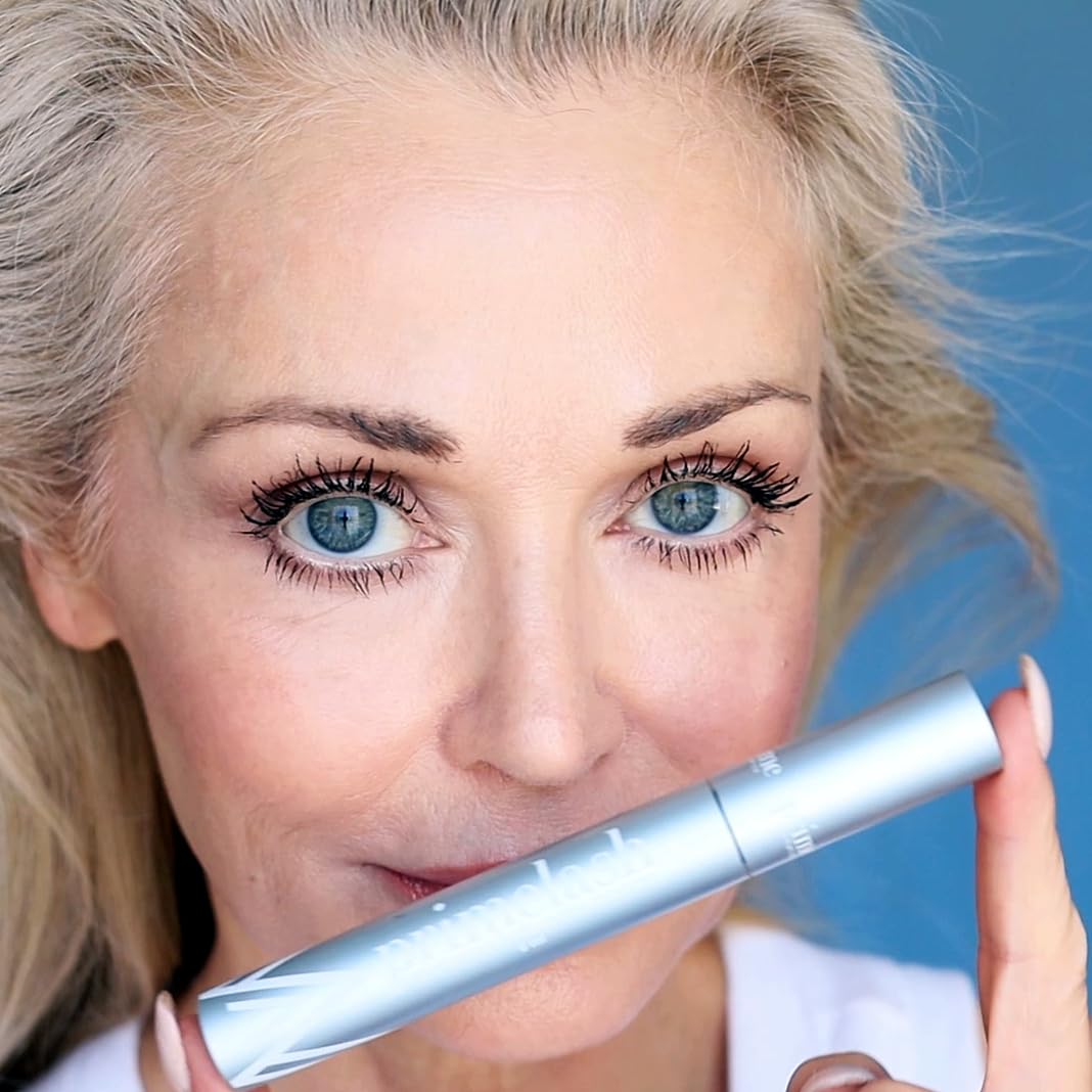 PrimeLash Mascara for Older Women – Volumizing, Incredible Length in 2 Coats – Long-Stay, Zero Clumps, Hypoallergenic (Blue)