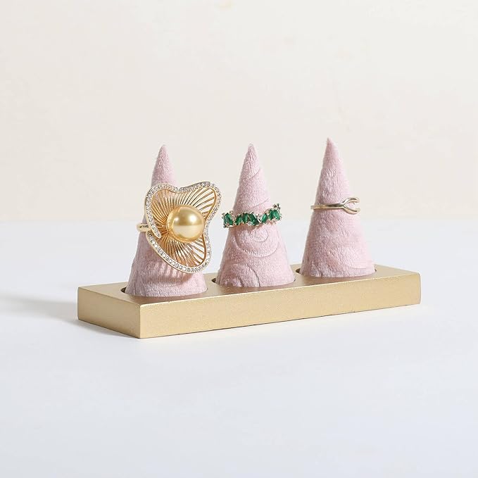 GemeShou pink jewelry ring display holder for selling, velvet ring cone display stand, cute cone shaped ring holder with golden coated base,Small jewelry ring storage organizerãRing holder-pinkã