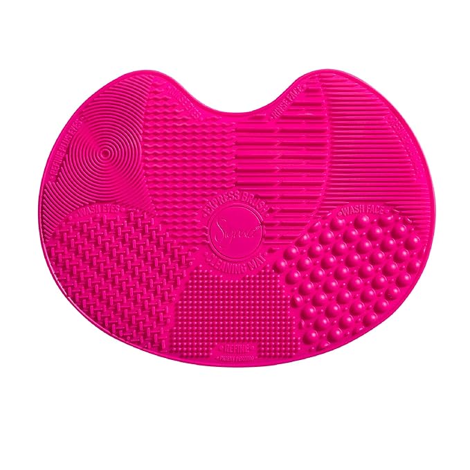 Sigma Beauty Makeup Brush Cleaner Mat â Sigma Spa Express Silicone Makeup Brush Cleaning Mat with Suction Cups for Cleaning Makeup Brushes, Compact Design Fit for Any Travel Makeup Kit (Pink)
