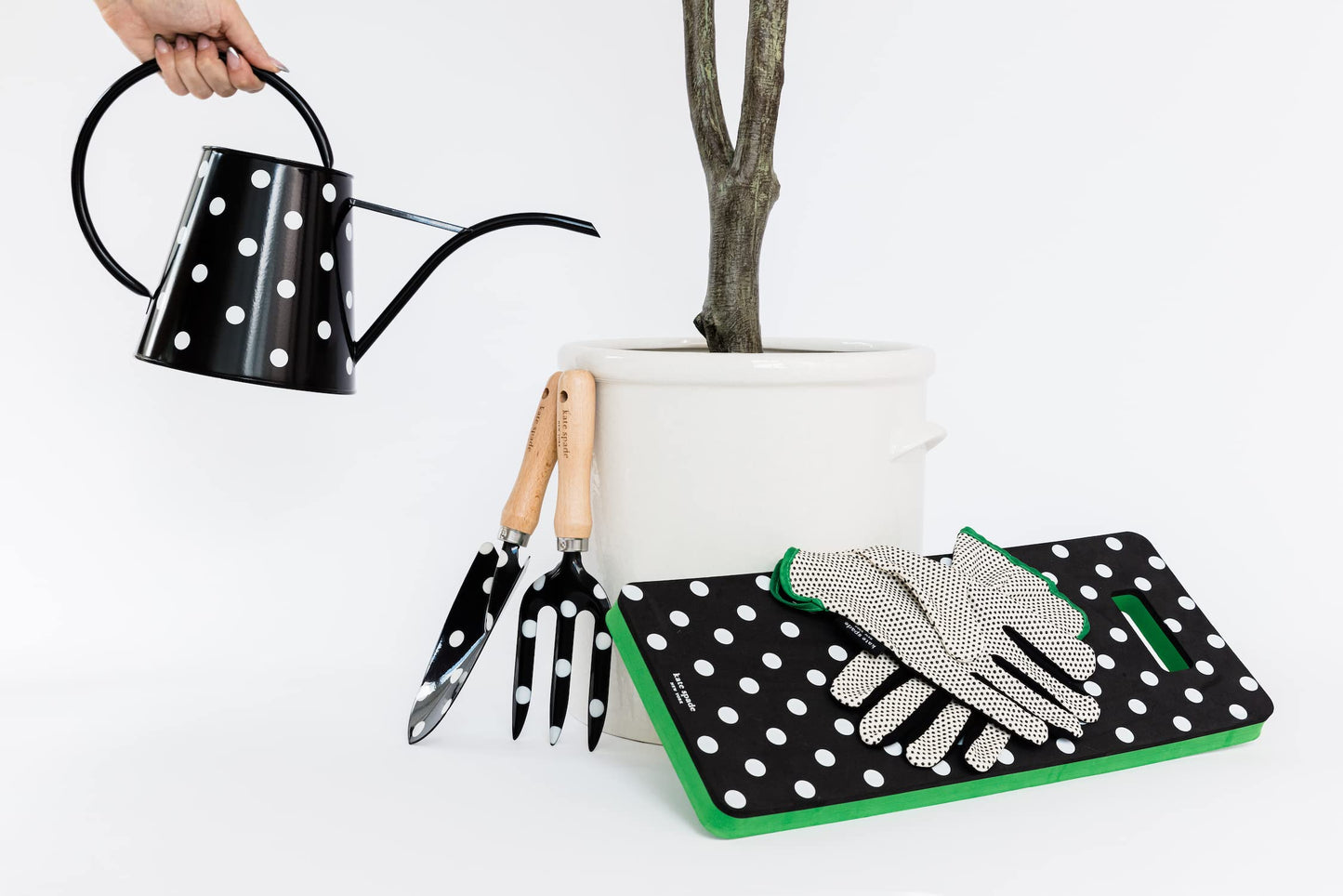 Kate Spade New York 2.5 Liter Indoor Watering Can, Metal Watering Can for House Plants, Cute Gardening Tool for Women, Picture Dot