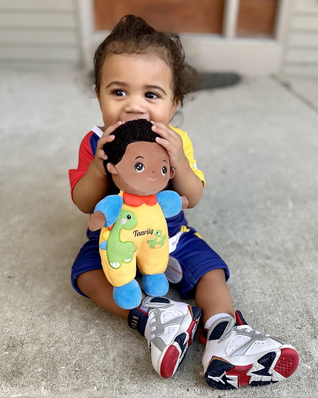 OUOZZZ 10" Soft Black Baby Boy Doll Set, Baby Doll Accessories Pretend Playset Emotional Social for 2 Year Olds Boy Christmas Birthday Gift Dinosaur