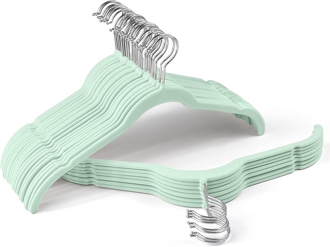 30 Pack Velvet Hangers â Non-Slip Slim Clothes Hangers with 360Â° Swivel Hook, Space-Saving Flocked Shirt Hangers for Coats, Dresses, Blouses, Suits(Green)