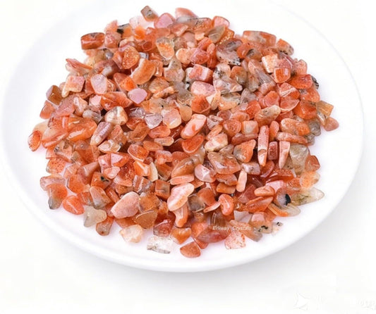 Erliway 7-9mm Natural Sunstone Crystal Chips, 100g Polished Healing Crystal Chips Crushed Tumbled Stones for Vase Filler, Aquarium Gravel, Reiki Healing, Meditation, Home Decor and DIY Jewelry Crafts
