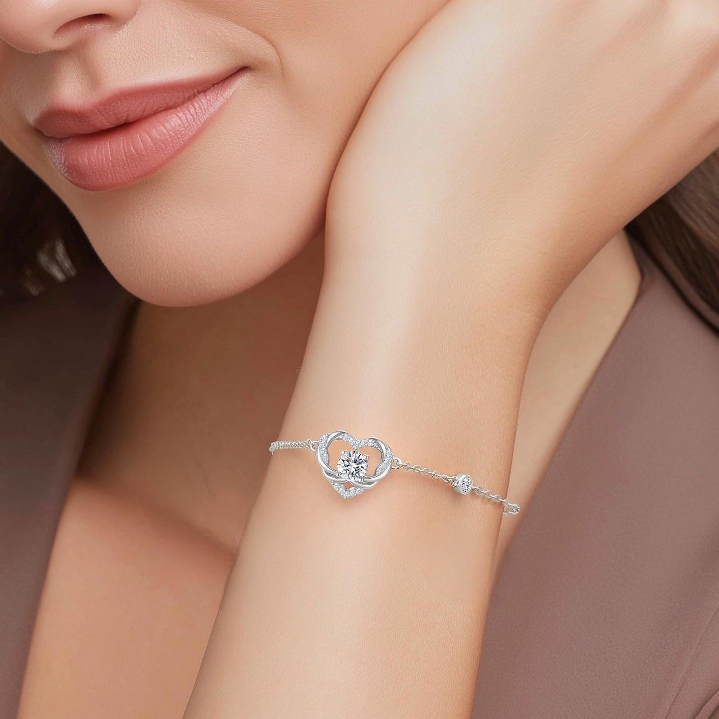 OOBEE Moissanite Bracelets for Women, 925 Sterling Silver Gold Plating Lab-Created Diamond Bracelet，Ideal Anniversary Birthday Christmas Valentine Mothers Day Jewelry Gifts for Women Mom Wife Her