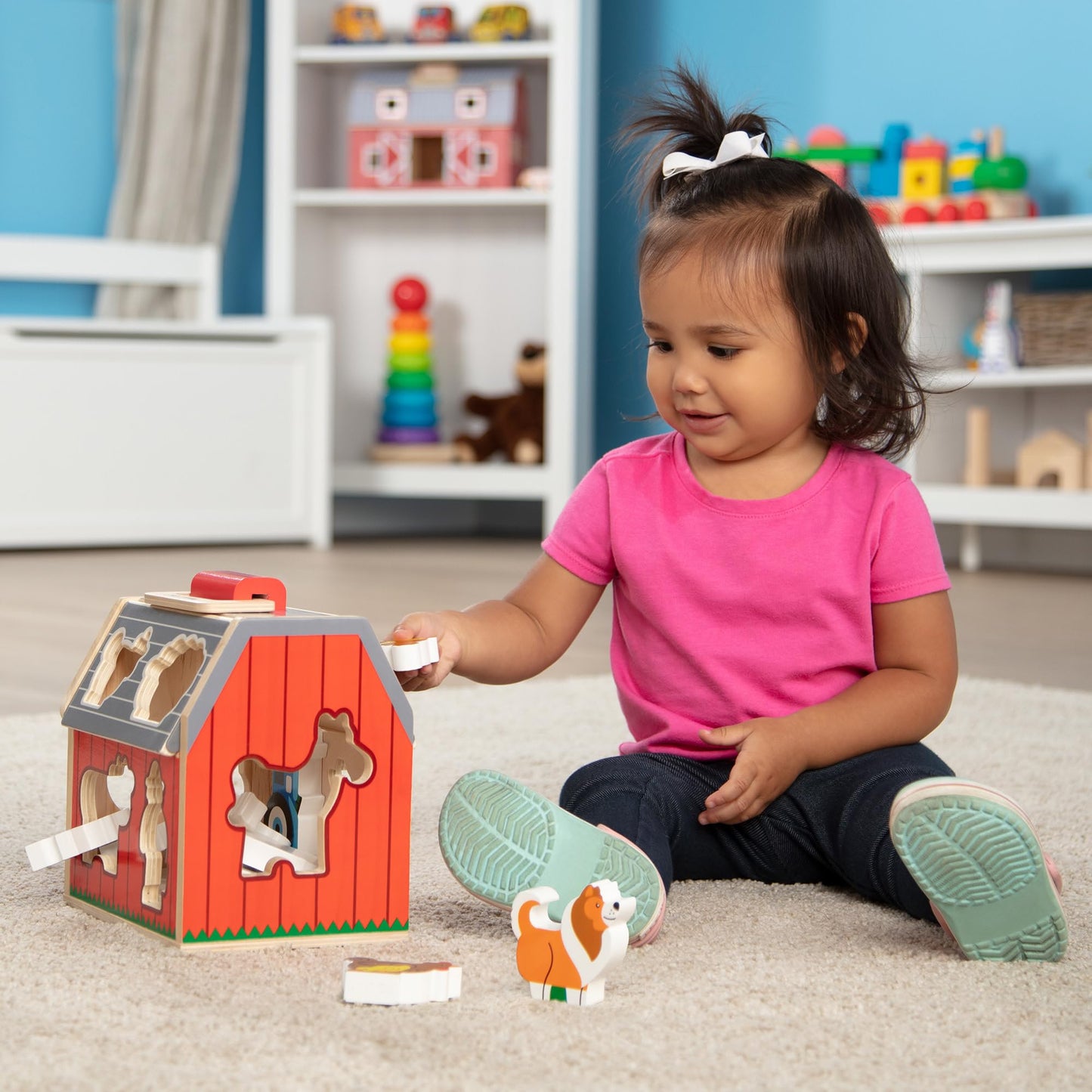 Melissa & Doug Take-Along Wooden Toy Barn, 11-Pc Portable Toddler Playset with Farm Animals & Pop-Up Roof, Preschool Learning Toys for Girls & Boys 2+