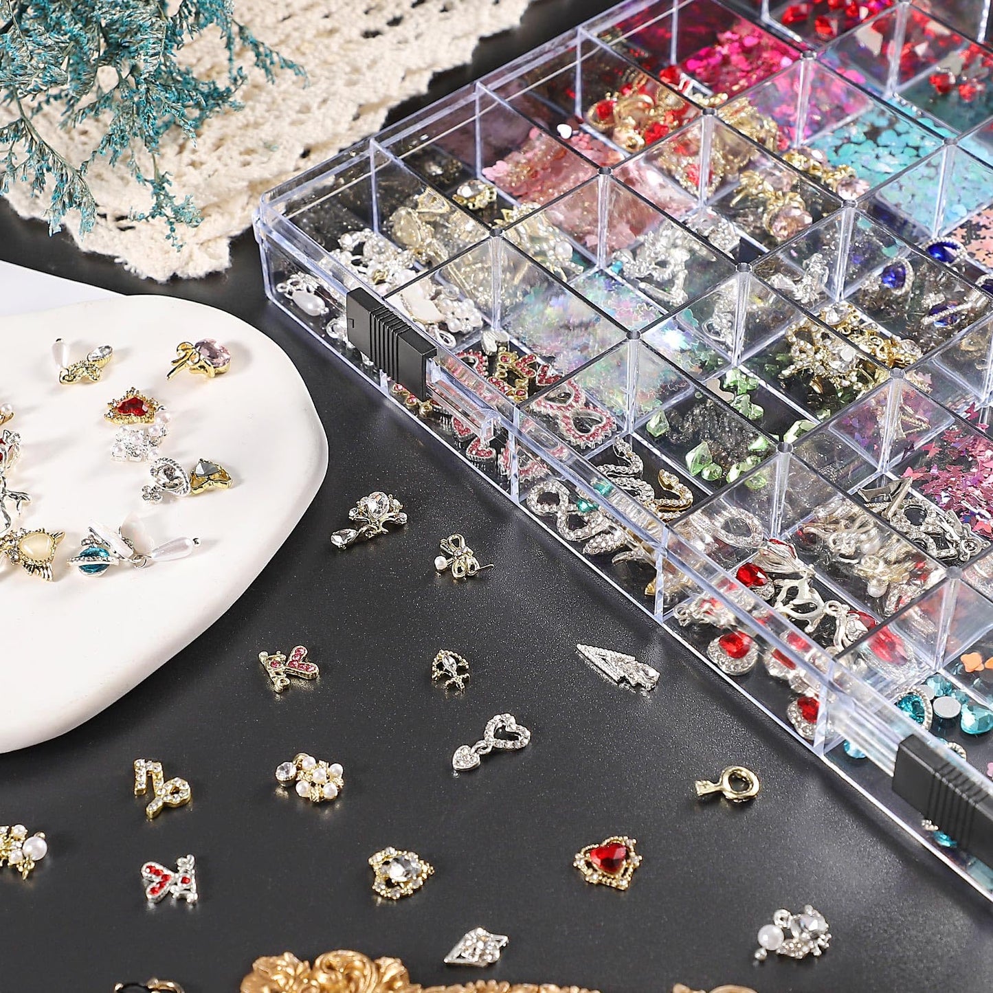 Noverlife 2 Pack 36 Grids Clear Plastic Organizer Box, Jewelry Craft Storage Container Bead Holder Nail Charm Organizer, Rock Collection Box for Fishing Tackles, Acrylic Earring Display Case for Girls