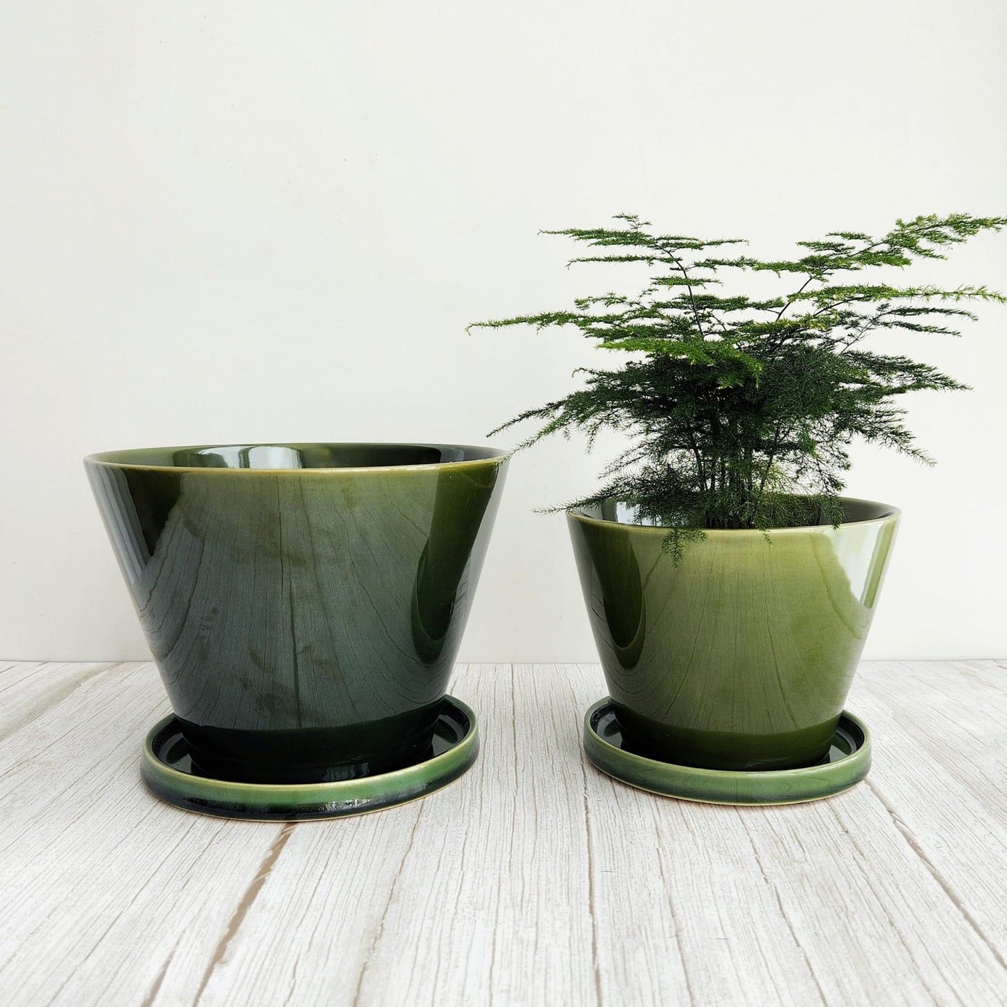 Wavy Studio Glazed Gradient Color Ceramic Planter with Drainage Hole & Saucer for Indoor Tropical Plants, Green Reactive Glaze Plant Pot (Emerald Green, 6")"