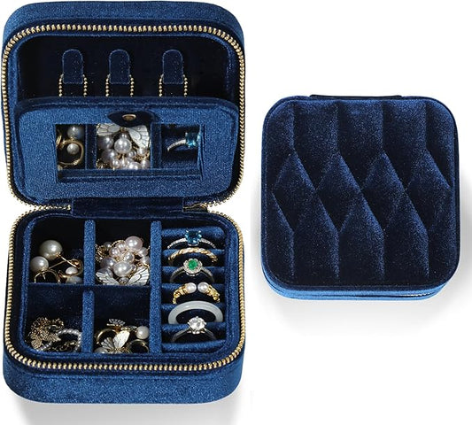 Travel Jewelry Case â Navy Blue Velvet Organizer Adjustable Compartments for Necklaces, Rings | Portable Luxury Travel Jewelry Box for Women, Gift-Worthy Design