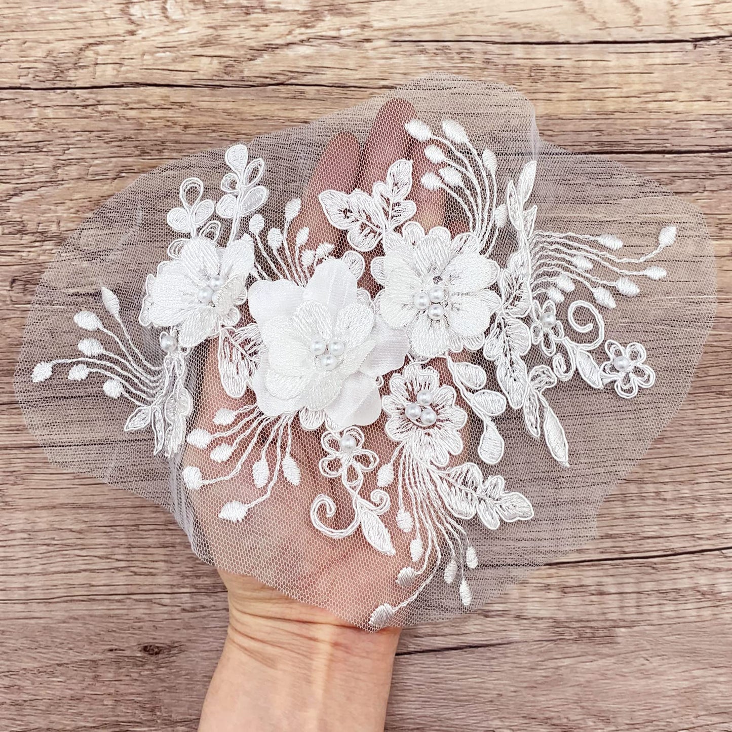 2Pcs Pearl Flower Embroidery Lace Patches 3D White Floral Embroidered Sew on Appliques for Wedding Dress Gown Headpiece Clothing Accessories Home Decoration Craft DIY