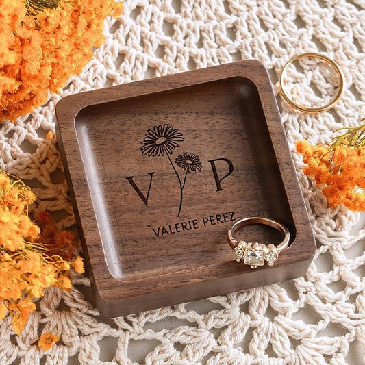 Walnut Wood Ring Holder (Customize), Engraved Jewelry Dish and Storage Tray, Personalized Gift for Her, Valentineâs Day Gift